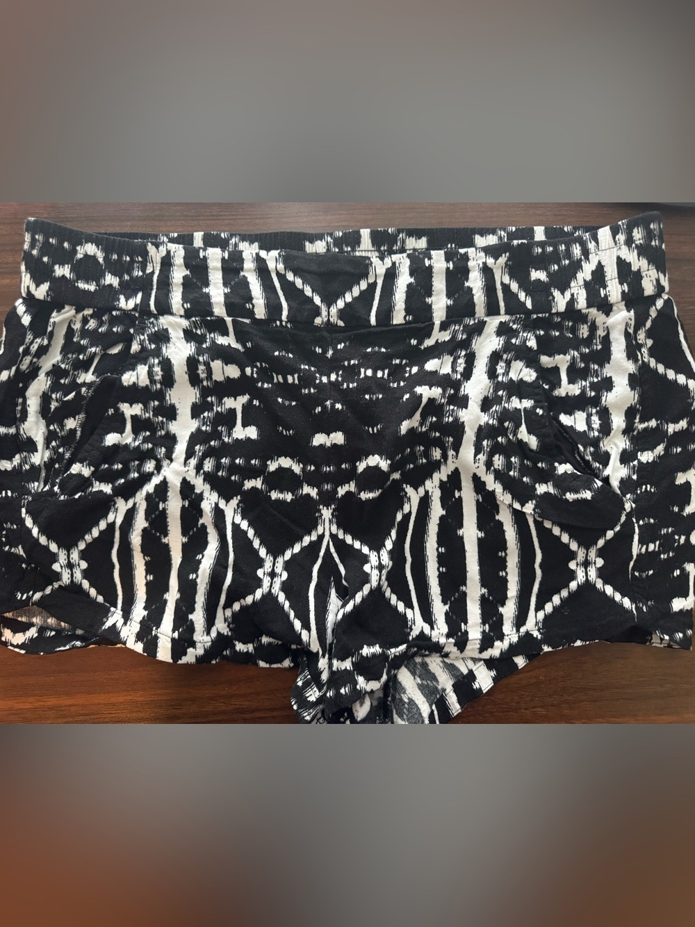 Express Black and White Abstract Print Shorts
